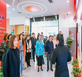 3月15日上午，常州市基层理论宣讲工作会议暨基层理论宣讲骨干培训班在湖塘镇人民政府召开。